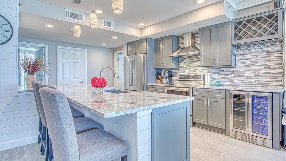Condo, Multiple Beds, Beach View (St. Maarten 701 at Silver Shells) | Private kitchen | Oven, toaster