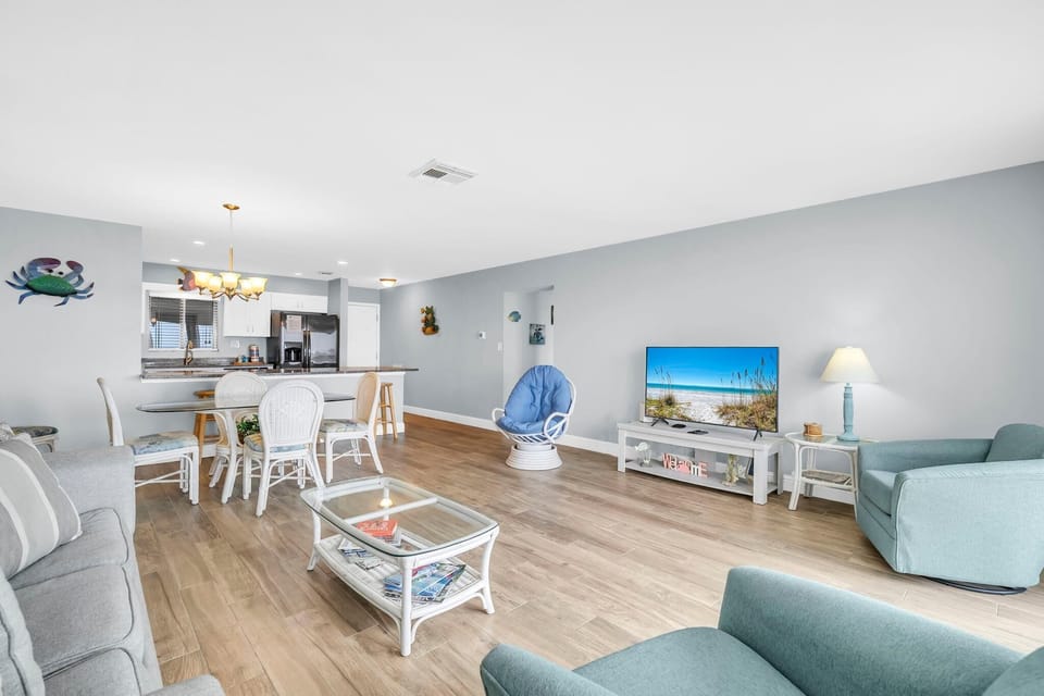 Condo, 1 King Bed with Sofa bed (Aegean 204) | Living area