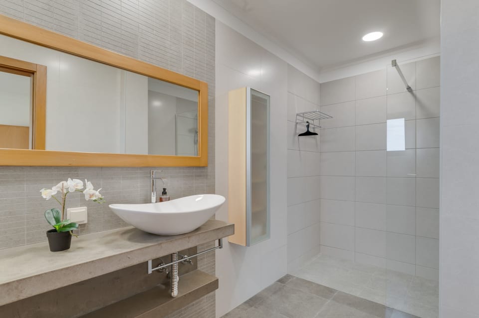 Bay Bliss by Atlantic Holiday House in Madeira District