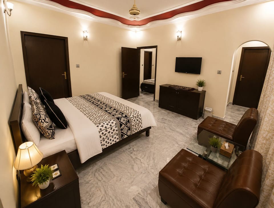 Executive Suite | WiFi (free), bed sheets