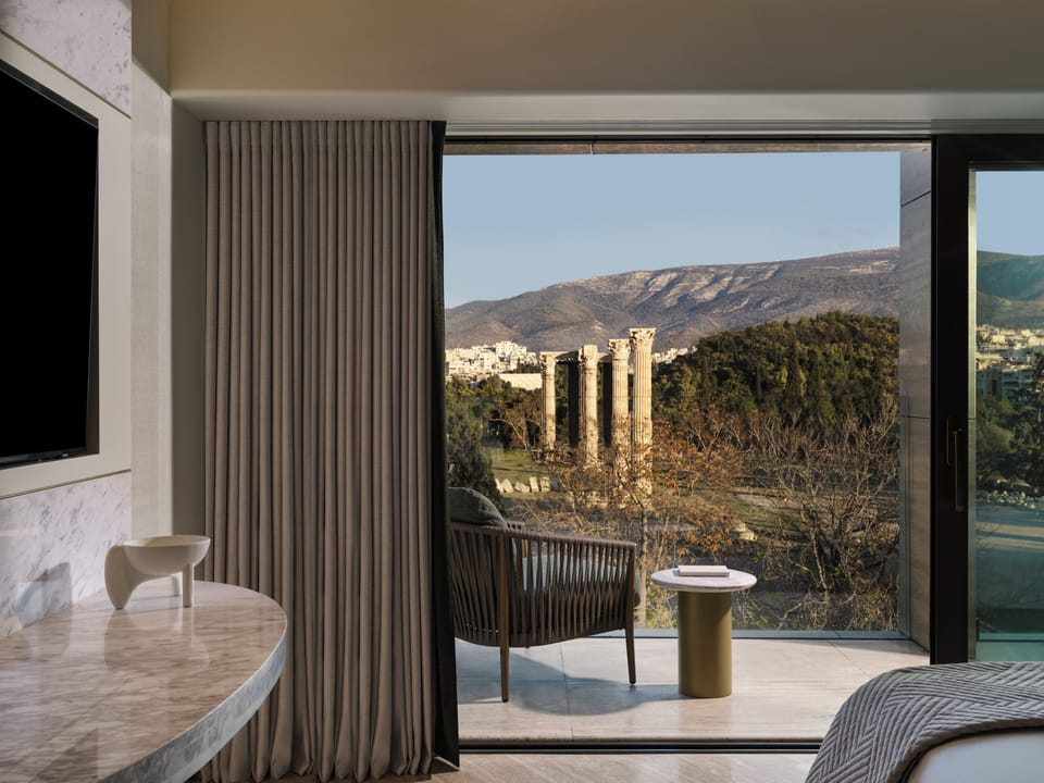 Premium Panorama Suite with Balcony & Temple View | Egyptian cotton sheets, premium bedding, memory foam beds, minibar
