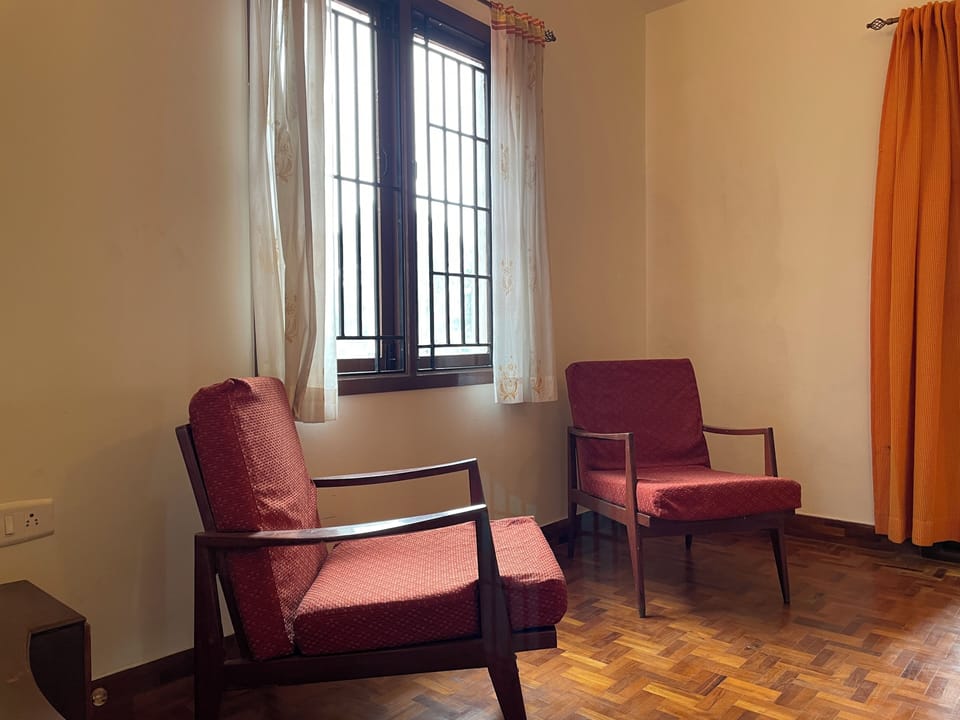 3 bedrooms, individually decorated, individually furnished