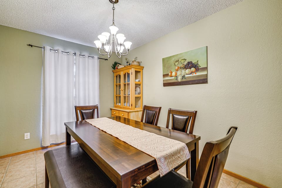 House (4 Bedrooms) | Interior