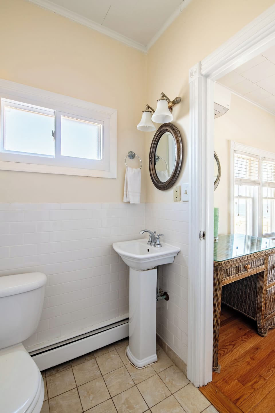 Room, Oceanfront | Bathroom | Hair dryer, towels, soap, shampoo