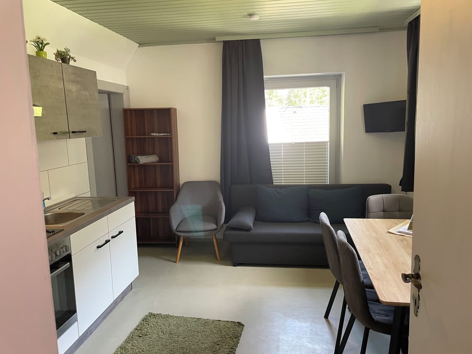 Comfort Apartment, Balcony, Mountain View | Private kitchen | Microwave, electric kettle