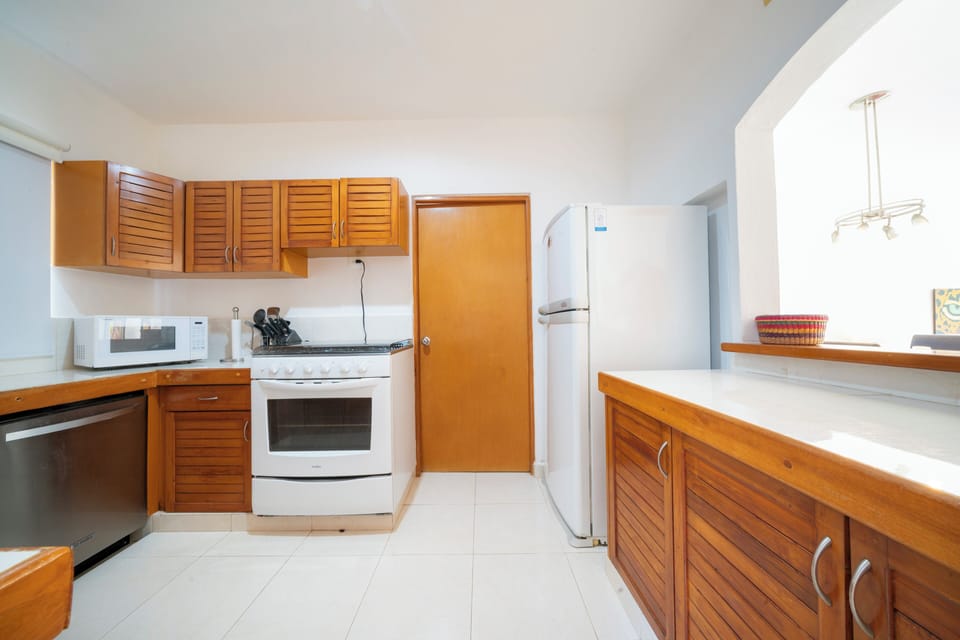 Family Villa, Garden View | Private kitchen