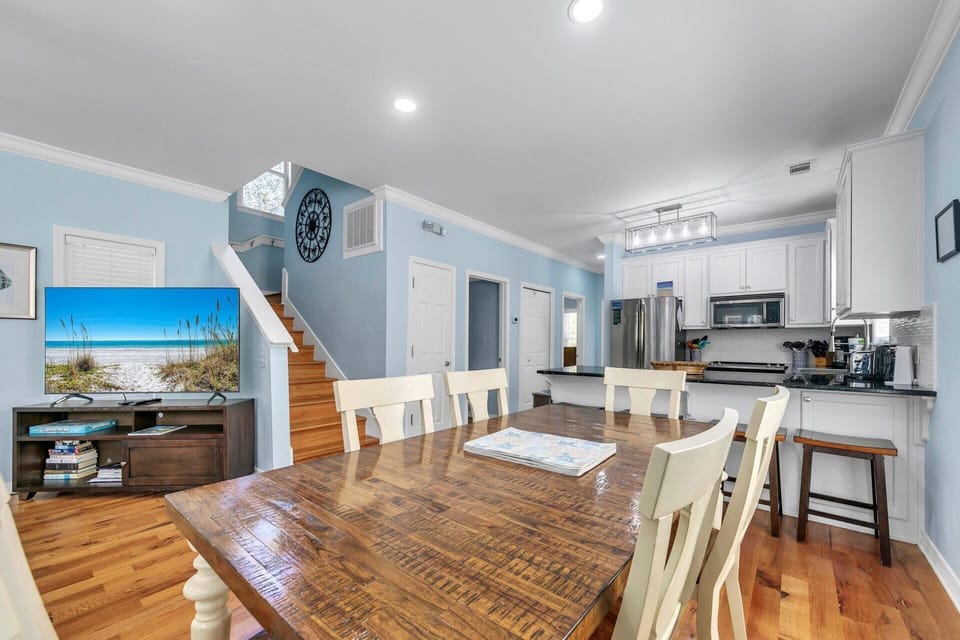 House, Multiple Beds (Margarita Sunrise) | Dining