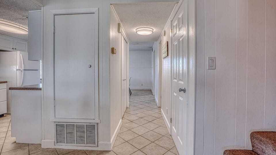 House, Multiple Beds, Canal View (The Back Porch) | Interior