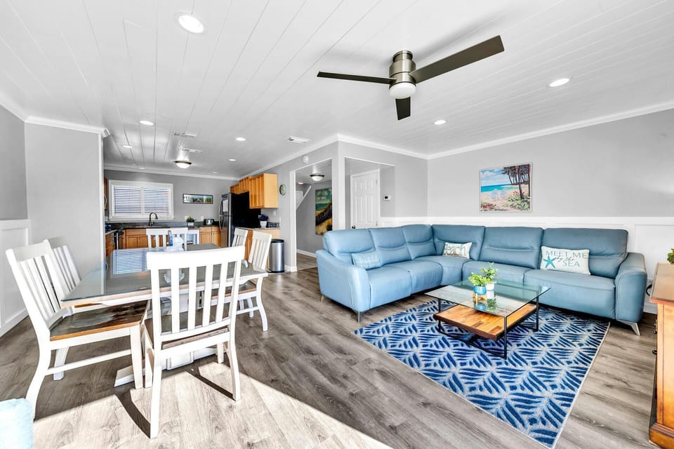 Condo, Multiple Beds, Pool View (Southbay by the Gulf 11) | Living area