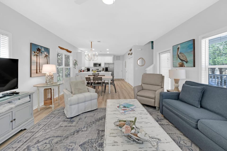 House, Multiple Beds (Pelican Paradise) | Living area