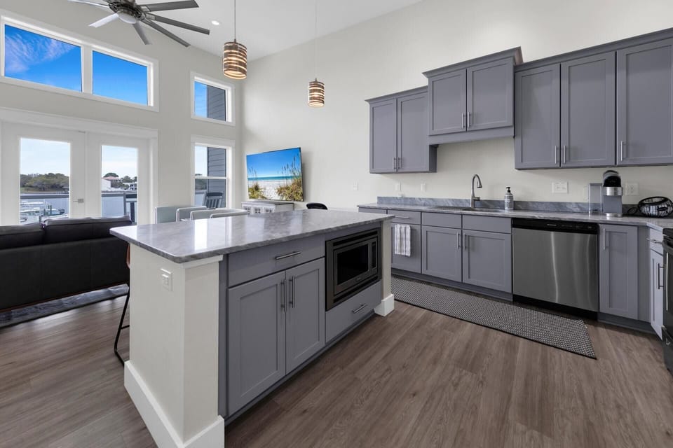 Condo, Multiple Beds, Canal View (Completely Coastal) | Private kitchen | Oven, toaster