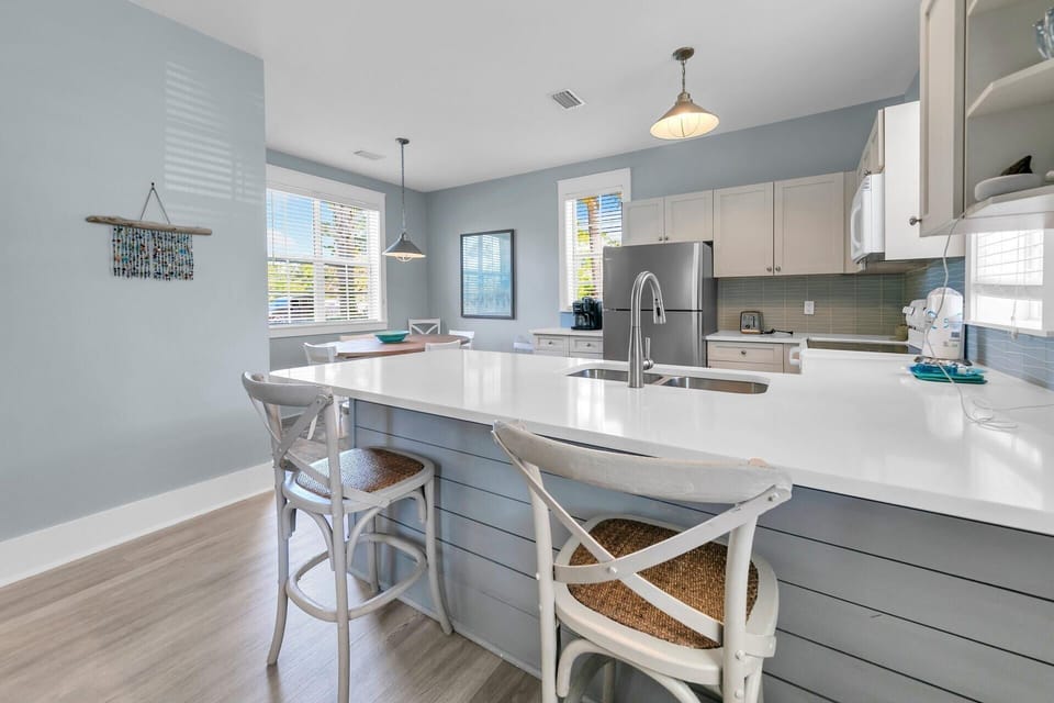 Condo, Multiple Beds (Crystal Village II, Unit 10B) | Private kitchen | Oven, toaster