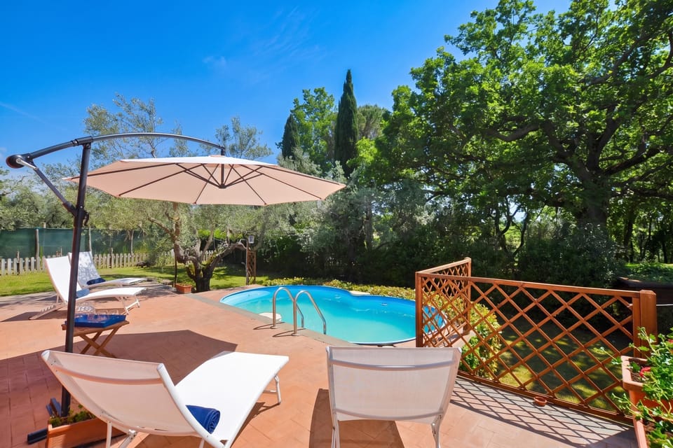 Standard House, 5 Bedrooms, Fireplace, Mountainside (Casale Pontarello) | Pool | Seasonal outdoor pool