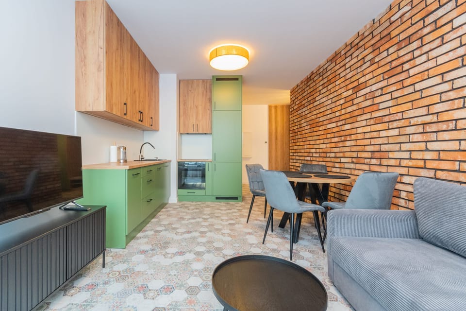 Comfort Apartment, Balcony | 1 bedroom, iron/ironing board, free WiFi, bed sheets