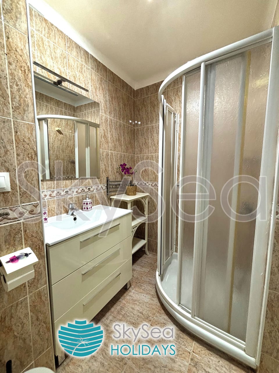 Family Apartment, 2 Bedrooms, Pool View | Bathroom | Shower, hair dryer, towels, toilet paper