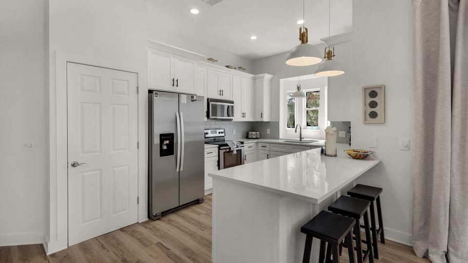 House, Multiple Beds, Pool Access, Pool View (Sublime ) | Private kitchen