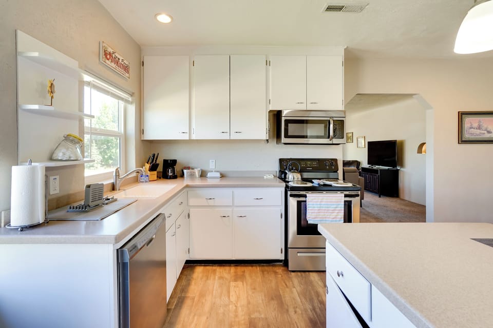 House (2 Bedrooms) | Interior