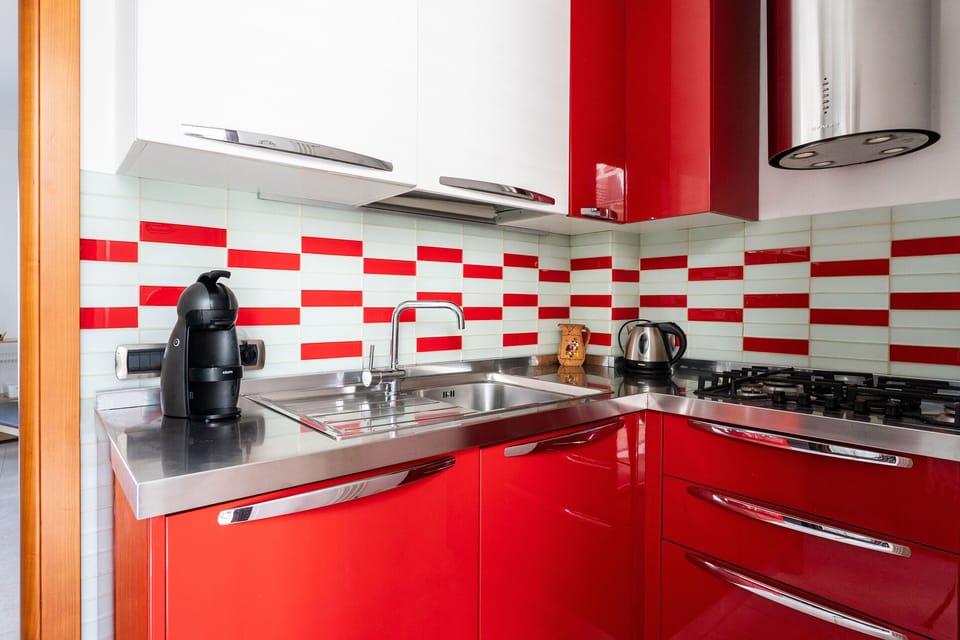 Apartment | Private kitchen | Oven, espresso maker, electric kettle