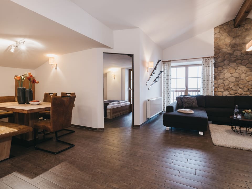 Deluxe Apartment | 3 Schlafzimmer | In-room safe, WiFi (free), bed sheets