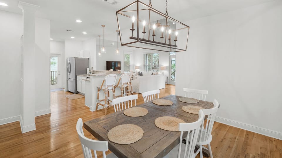 House, Multiple Beds, Patio, Garden View (Grateful By the Sea) | In-room dining