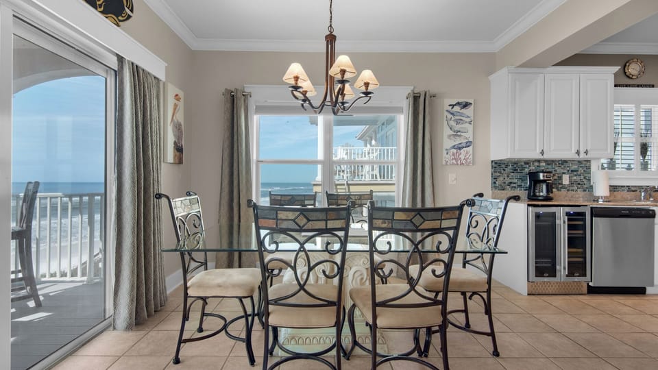 Condo, Multiple Beds, Balcony, Ocean View (Seaview I Unit 200) | In-room dining