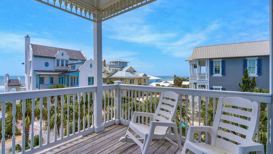 House, Multiple Beds, Pool Access, Ocean View (Intensive Care) | Balcony view