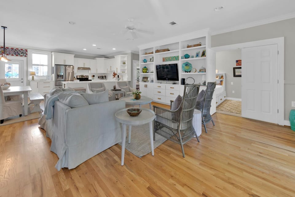House, Multiple Beds, Patio, Garden View (Happy Ours) | Living area