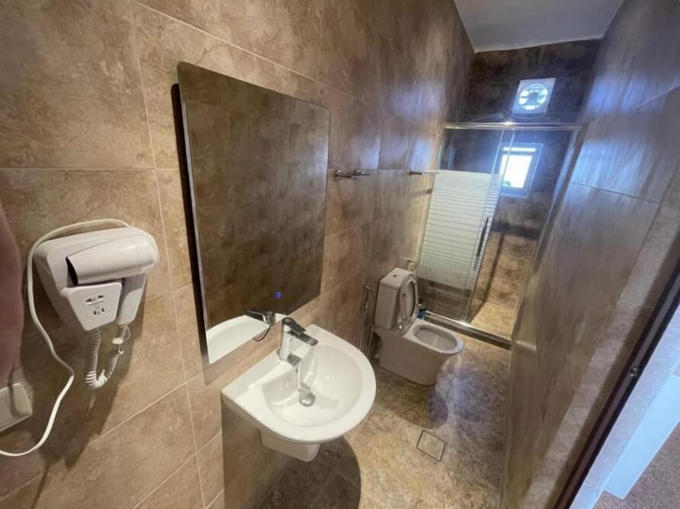 Deluxe Room, Patio | Desk, laptop workspace, WiFi (free)