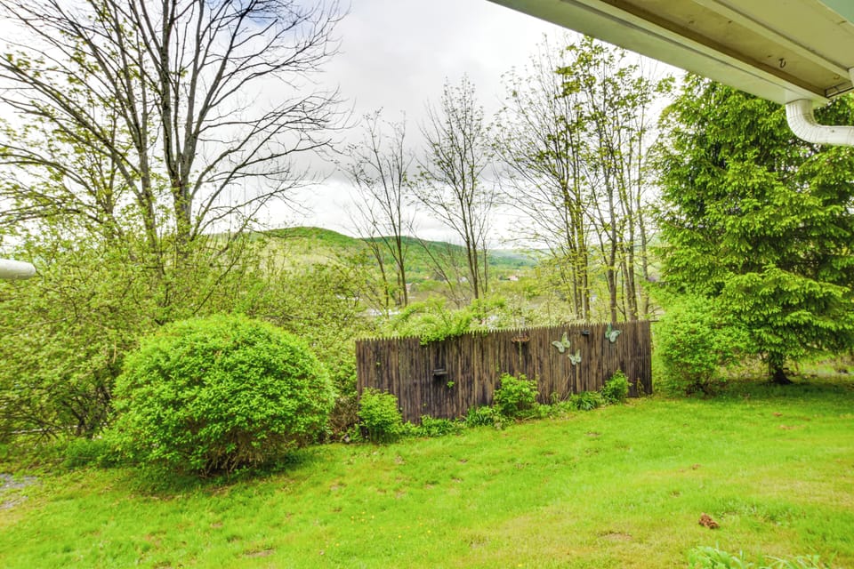 Mountain-view Home in Great Valley Near Hot Spots! Cottage in Cattaraugus