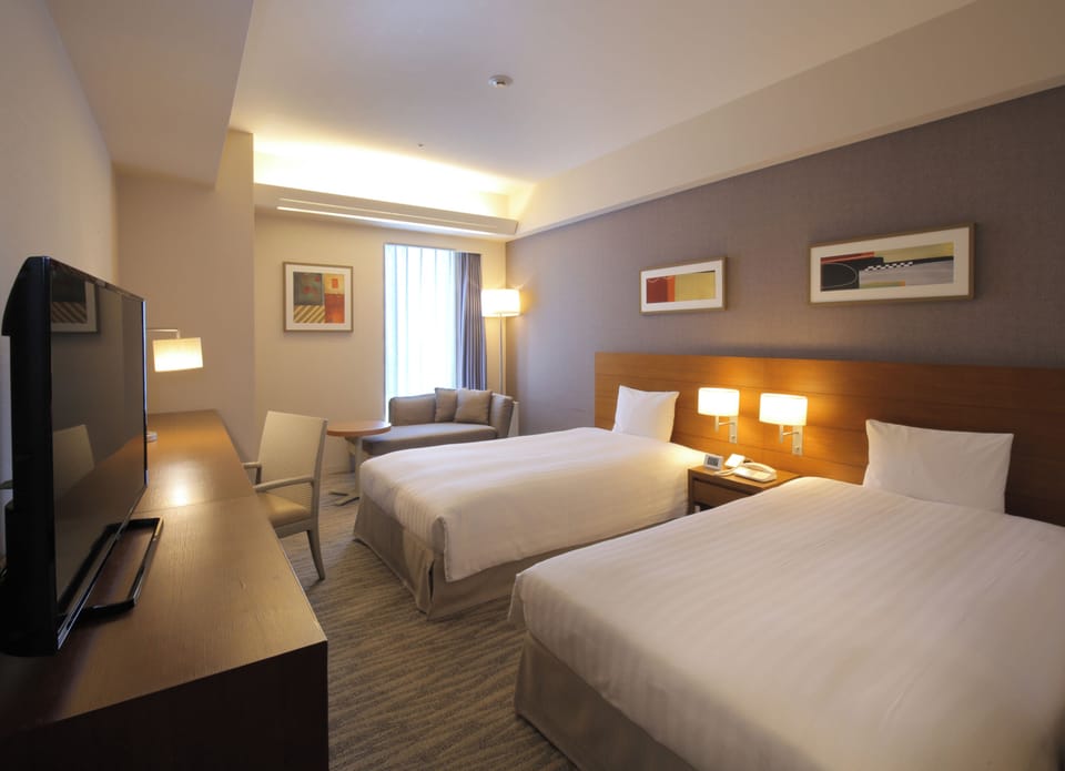 Twin Room | In-room safe, desk, laptop workspace, iron/ironing board