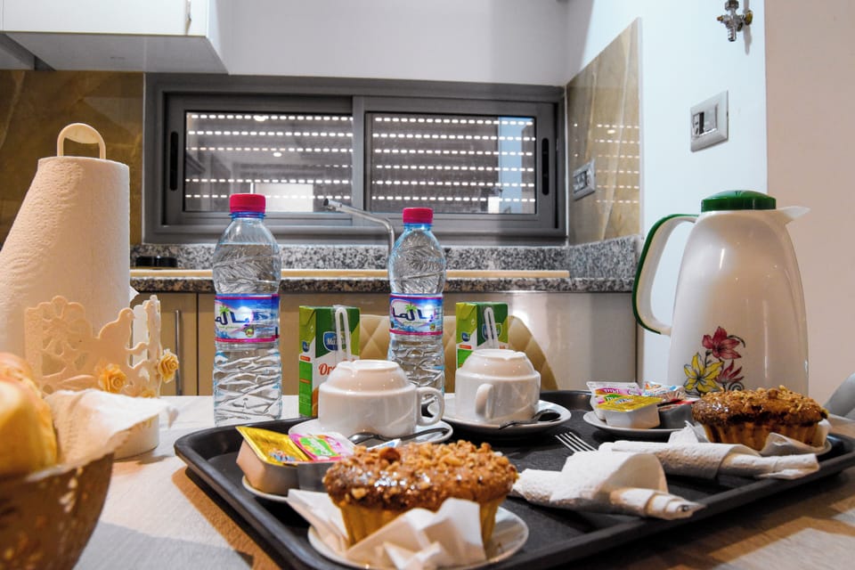 Basic Apartment | Private kitchen | Fridge, microwave, oven, stovetop