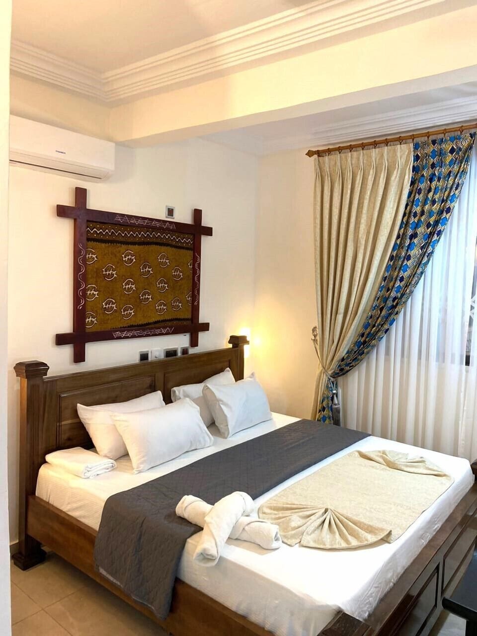 Grand Single Room | In-room safe, desk, laptop workspace, WiFi