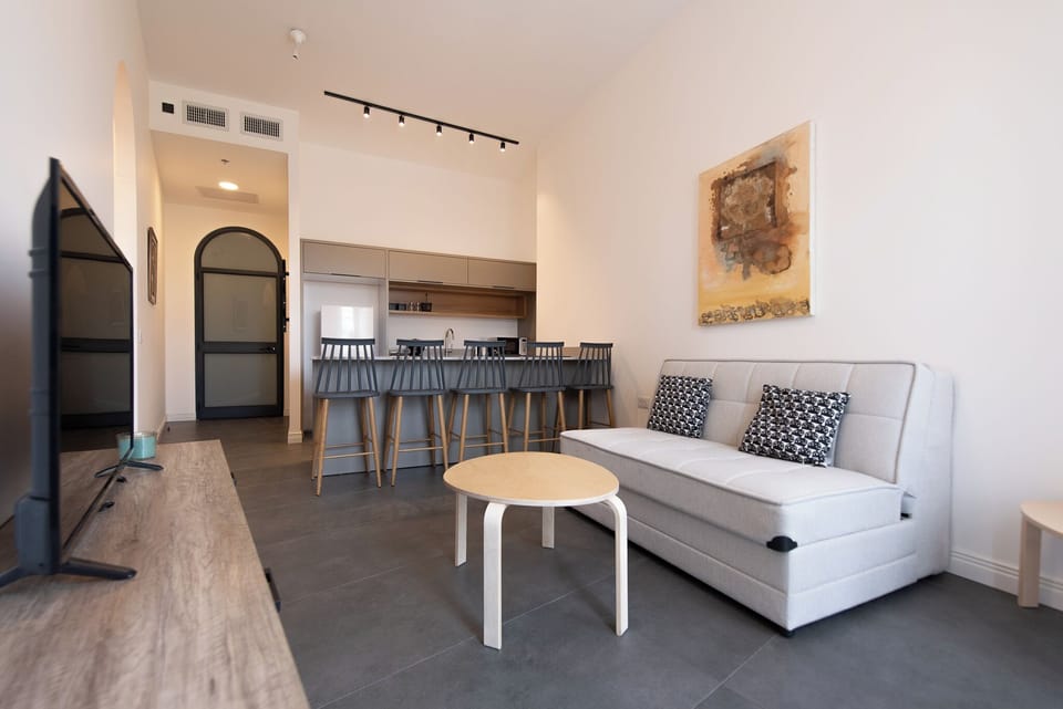 Luxury Apartment, Balcony, City View | Living area