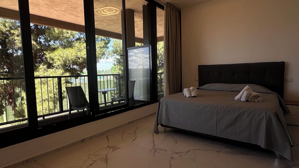 Luxury Apartment | 1 bedroom, soundproofing, free WiFi