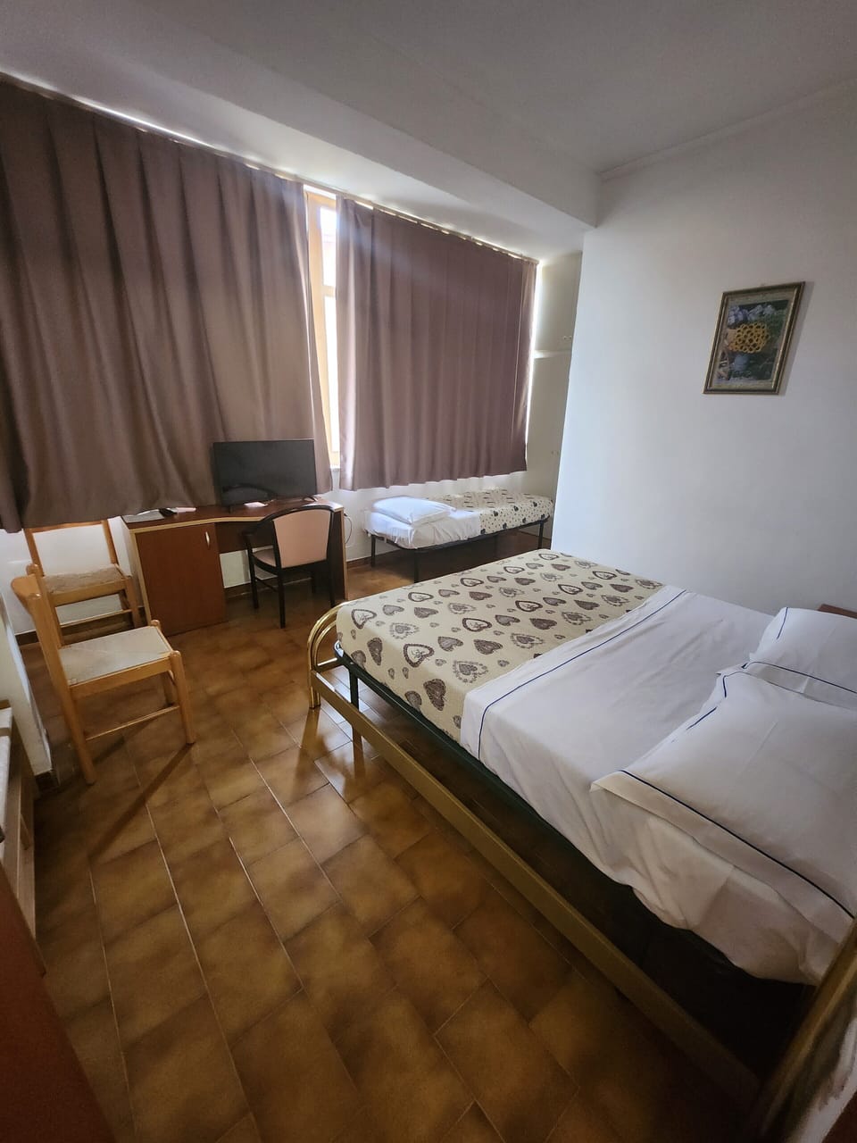 Classic Triple Room | Bed sheets