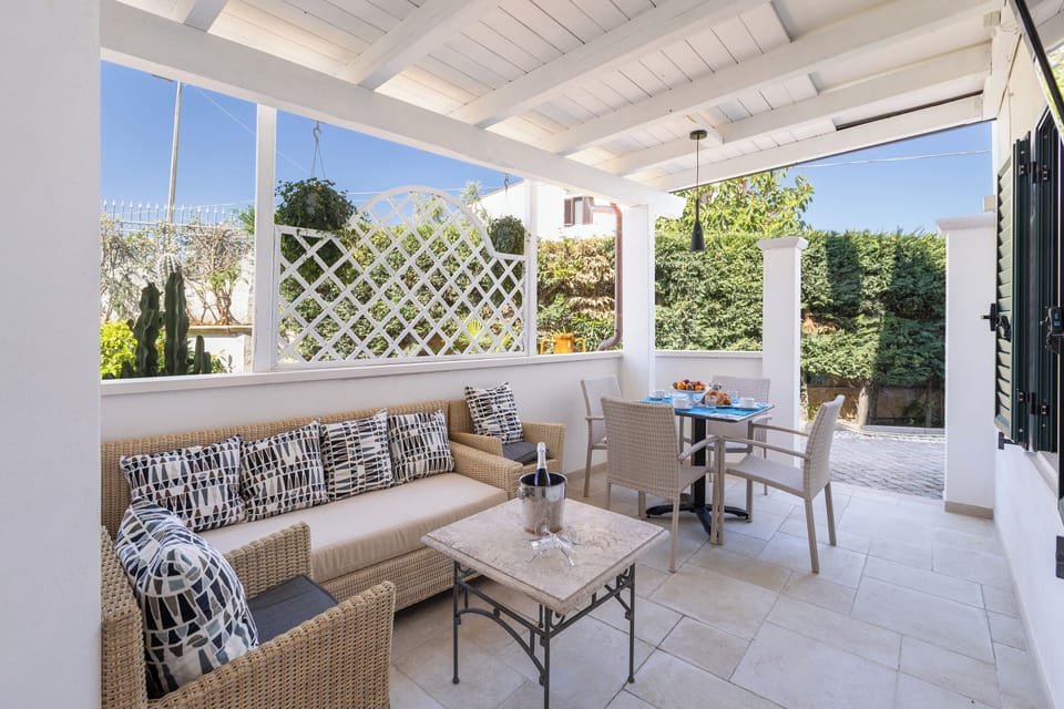 Apartment | Terrace/patio