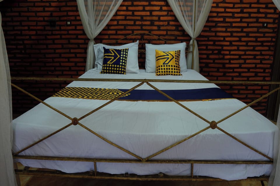 Double Room | Free WiFi, bed sheets
