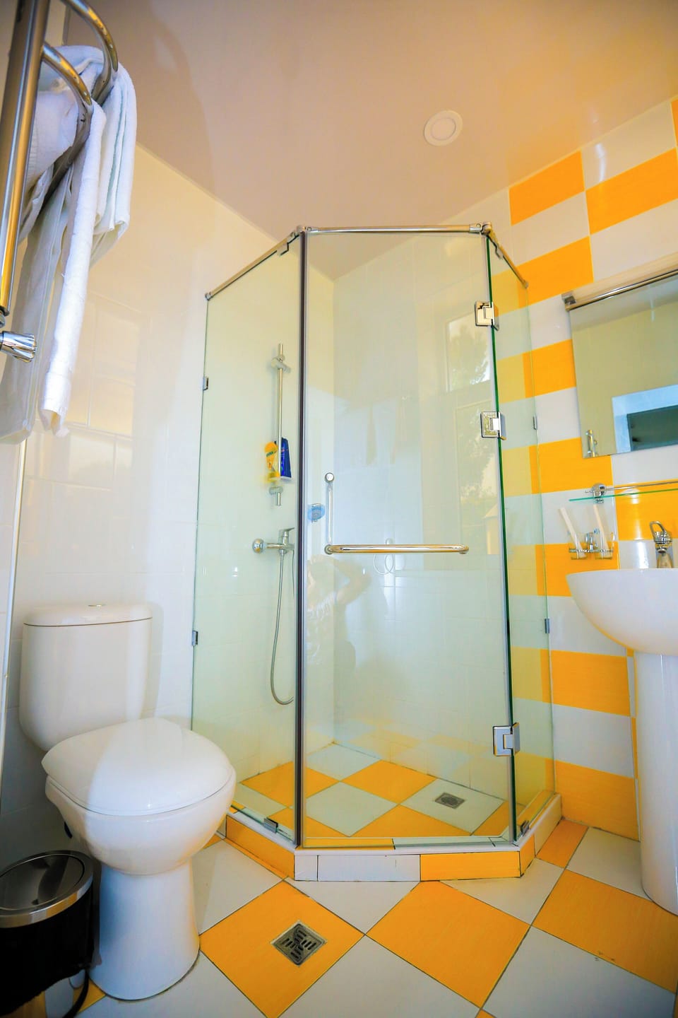 Comfort Twin Room | Bathroom | Shower, hair dryer, towels, soap