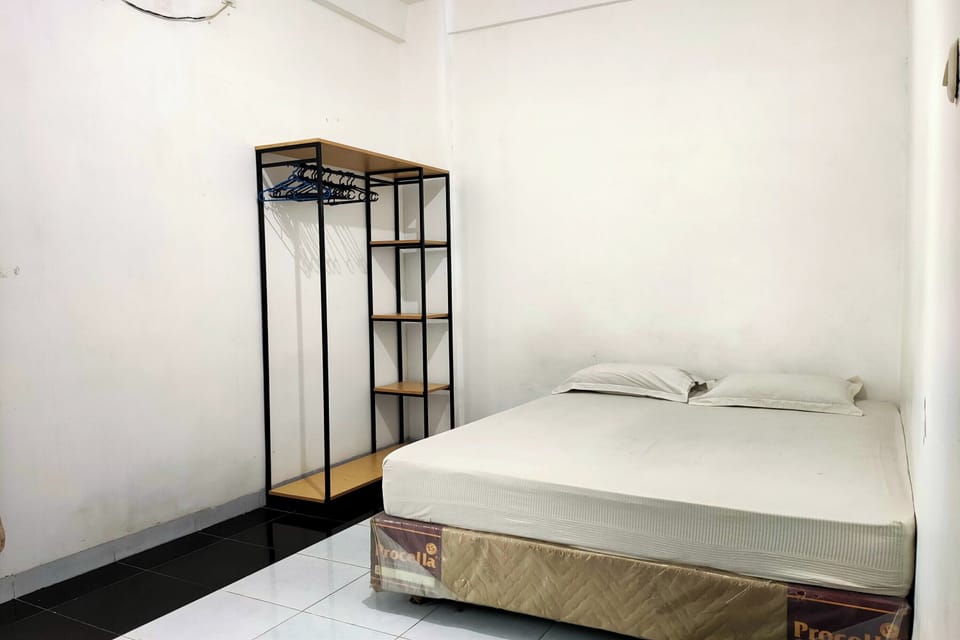 Standard Double Room | WiFi (free), bed sheets