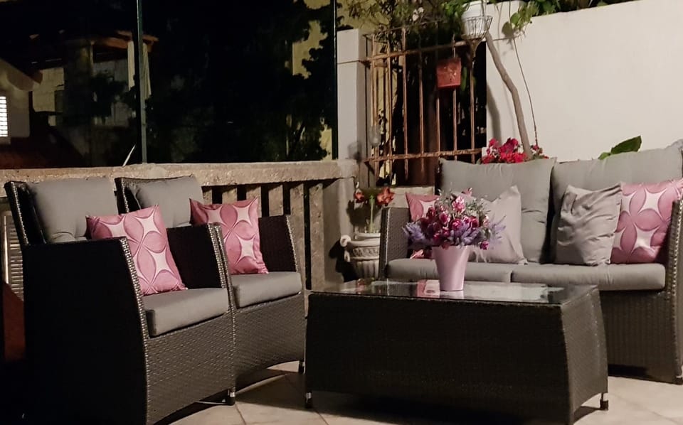 Apartment (Apartment Little Star - Two Bedroom A) | Terrace/patio
