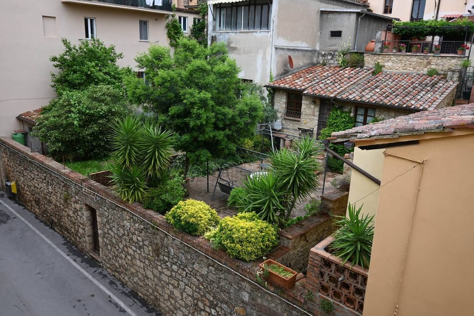Apartment, 2 Bedrooms, Balcony, Garden View | Property grounds