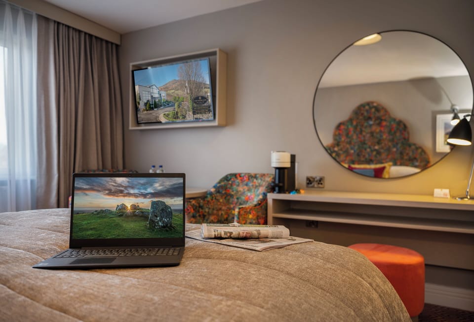 Executive Double | In-room safe, laptop workspace, soundproofing, iron/ironing board