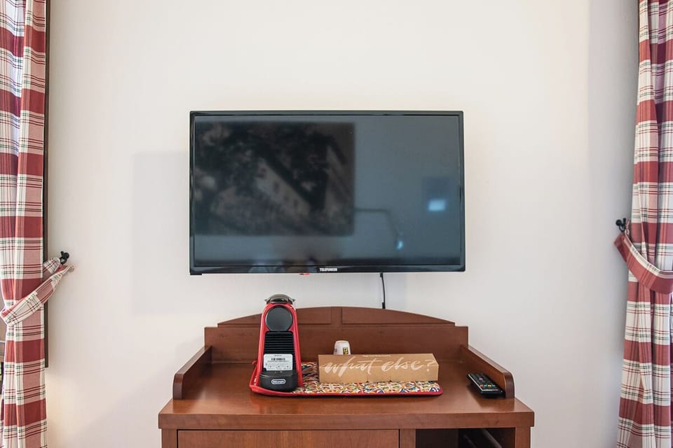 32-inch LED TV with digital channels