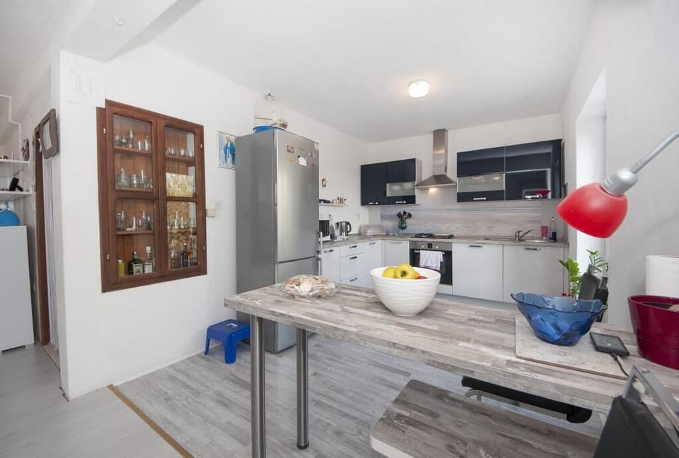 Apartment (Apartment Villa DD - Four Bedroom Apa) | Private kitchen | Fridge