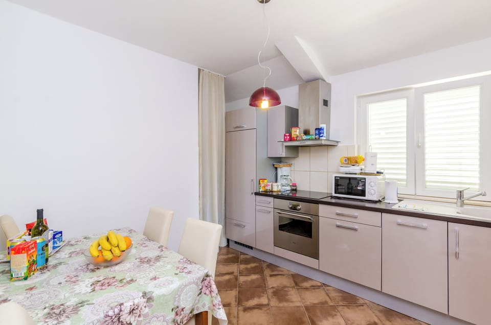 Apartment (Ana Apartment - One Bedroom Apartment) | Private kitchen | Fridge