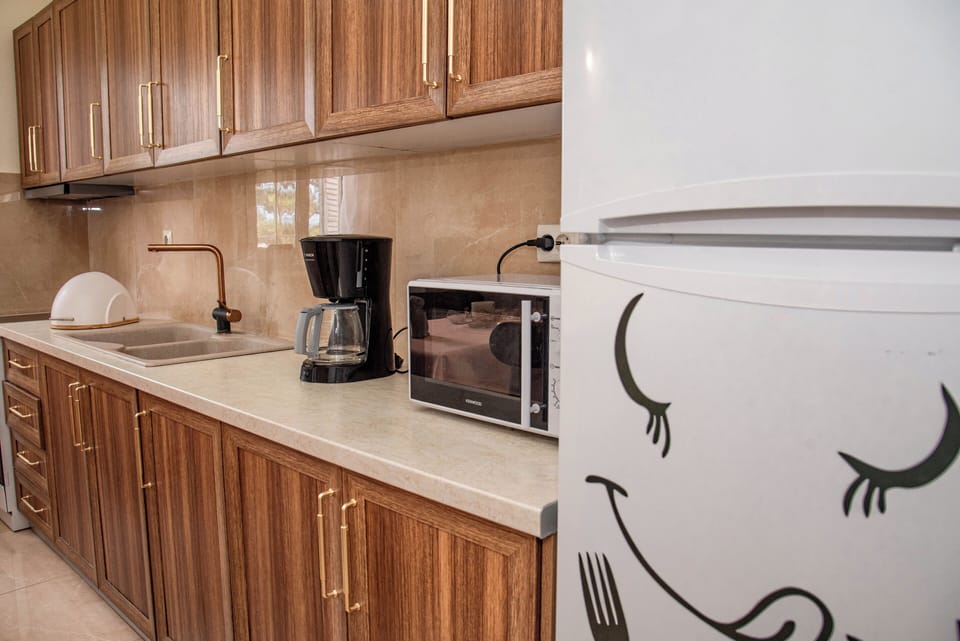 Family Apartment, Balcony, Sea View | Private kitchen