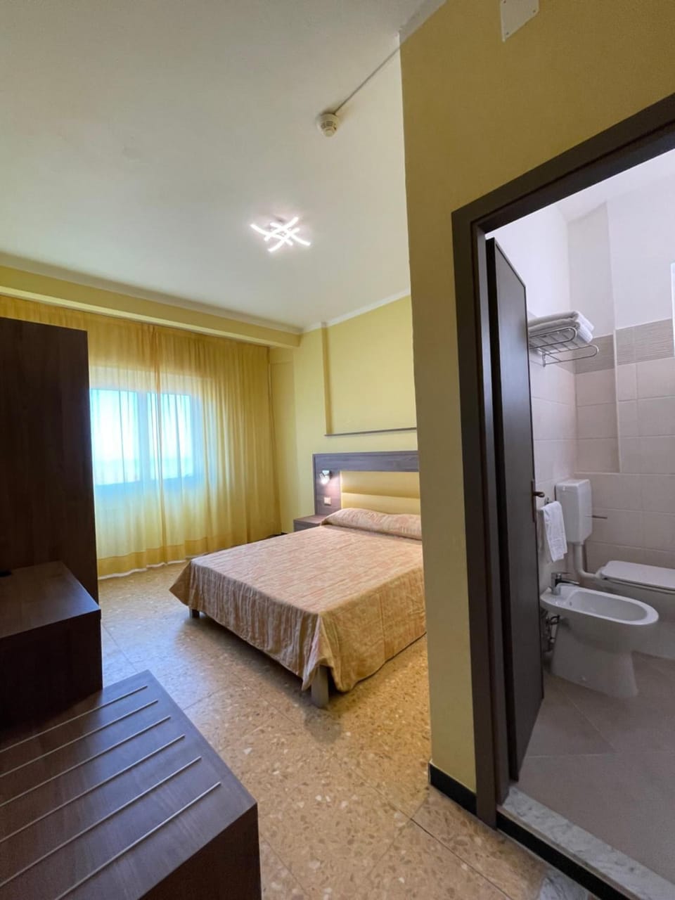 Bathroom | Free toiletries, bidet