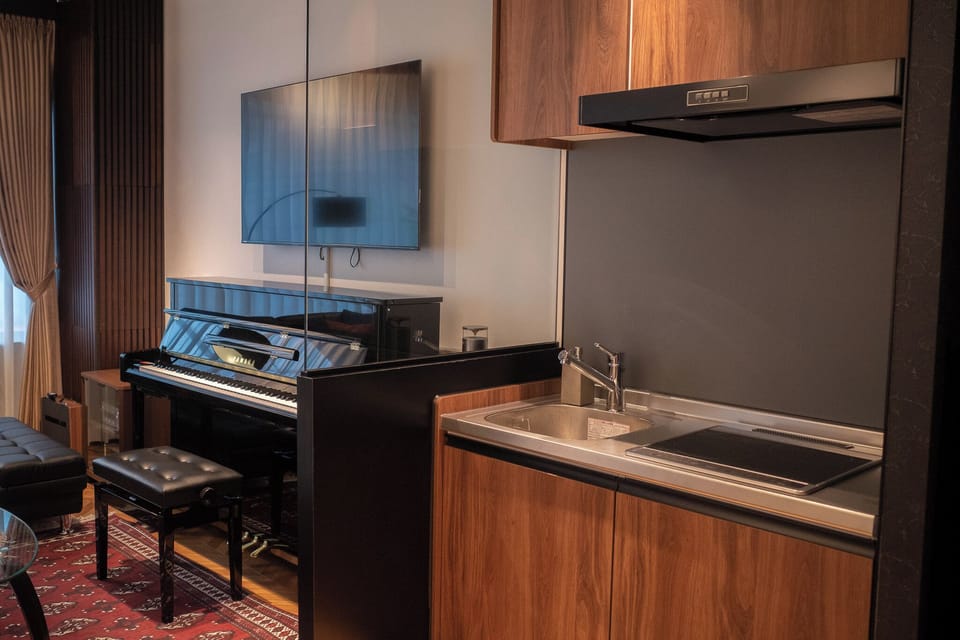 Accommodates three-person, Non Smoking | 1 bedroom, WiFi (free)