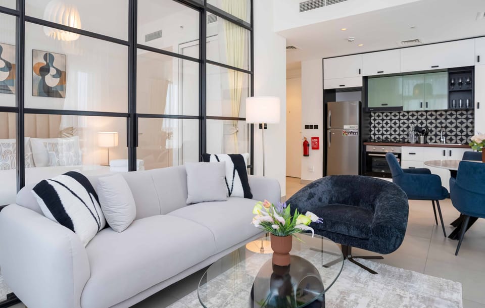 Deluxe Apartment, Accessible, Non Smoking | Living area | 55-inch Smart TV with cable channels