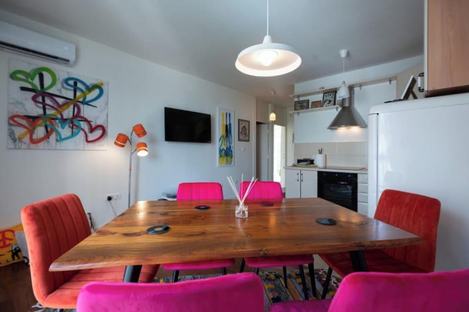 Design Apartment, 2 Bedrooms, Balcony, Courtyard View | Private kitchen | Full-size fridge, oven, stovetop, dishwasher